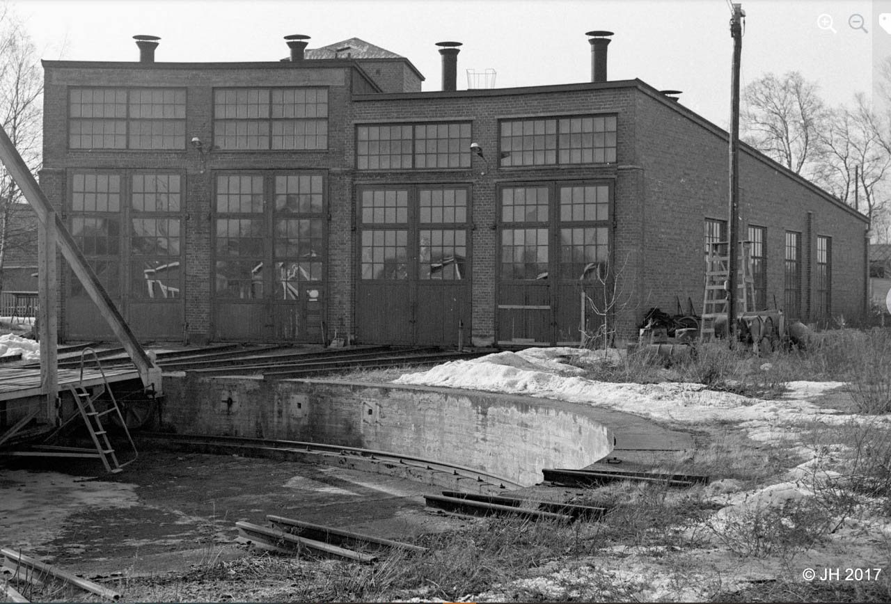 kaantopoyta ja talli